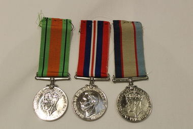 Memorabilia - Military Medals, 1939 to 1945
