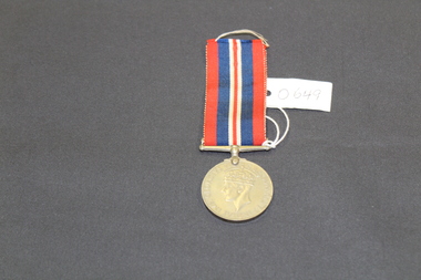 Medal - Service Medal WW 2, Circa 1945
