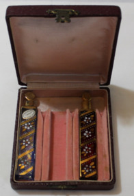 Memorabilia - Perfume Box including 2 perfume bottles .With booklet "The History of Perfume" .Four photographs with cotton bag with addressees name