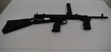 Weapon - Owen Gun (replica)