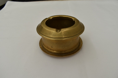 Souvenir - 2 x Ashtrays