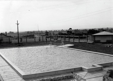 Photograph, Merbein Baths, 1935-1939