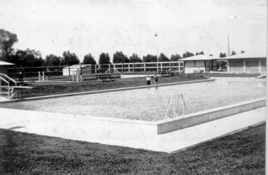 Photograph, Merbein Baths, 1935-1939