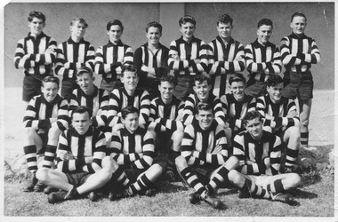 Photograph, Merbein Football Team, unknown