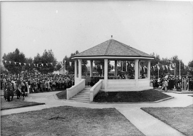 Photograph, George V Memorial Band Rotunda, unknown