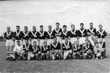 Photograph, Merbein Football Team at Nhill, 1947