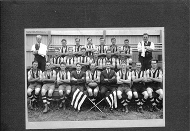 Photograph, Merbein Football Team, 1922