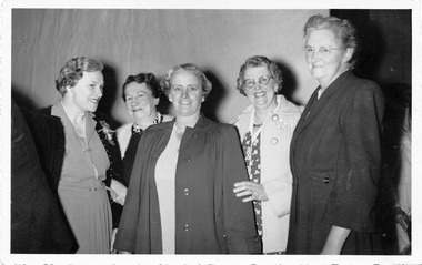 Photograph, Welcome Home Merbein Servicemen ANA Mrs Rix Coar Kirwin Bess Morris Kneebone, unknown