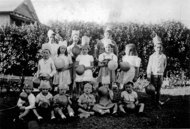 Photograph, Nolen, Anne -  6th Birthday Party, 1941