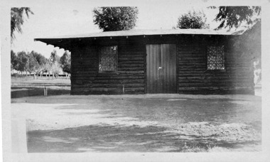 Photograph, Merbein Brownie Hut, c.1982