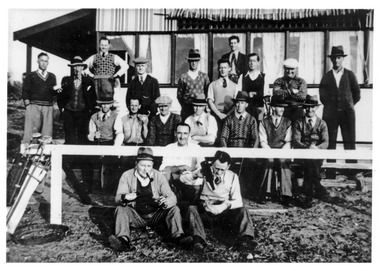 Photograph, Merbein Central Golf Club Members (Men), c.1930's