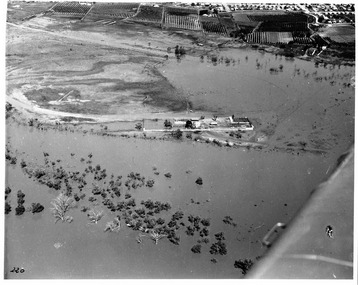 Photograph, Merbein 1956 Floods, 1956