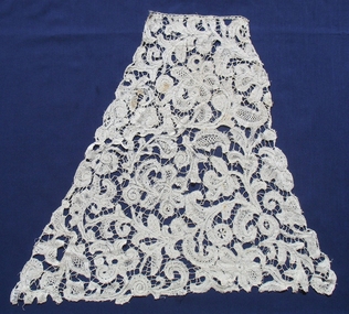 Textile - Flemish Lace, Second half 17th century