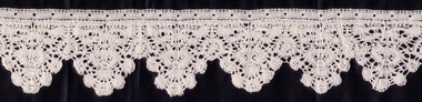 Textile - Flemish Lace, Early 17th century