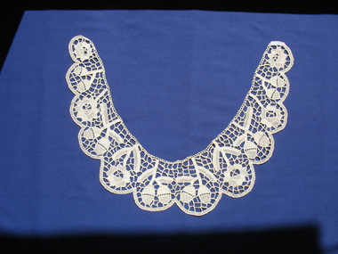 Textile - Needle lace lace, 1900-2000
