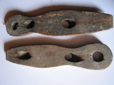 Functional object - Wooden rope stay (2)