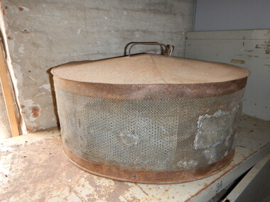 Domestic object - Food cover