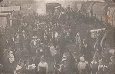 Photograph - Image, 1914 (Exact)
