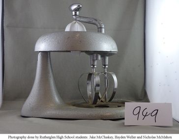 Food mixer, 1930-1939 Approximate