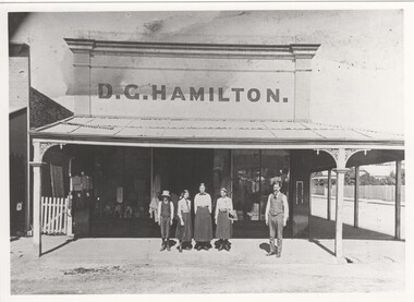 Photograph - Image, 1880-1925 (Approximate)