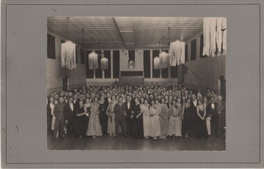 Image, Vine's Studio, 1932-1933