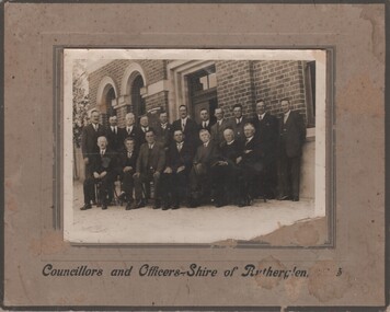 Image, Councillors and Officers - Shire of Rutherglen