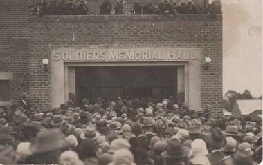 Image, c1926