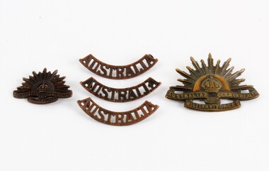 Uniform - Badges  Australian, rising sun, metal Australia