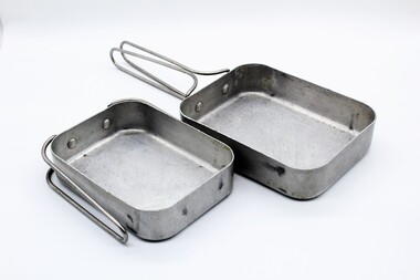 mess tins (dixies) one large one small