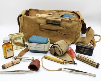 Equipment  First aid/medical kit, Sanax First Aid Company, 1939