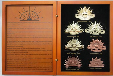 Badge - Badges Australian Army, Rising Sun display presentation case, C 2015