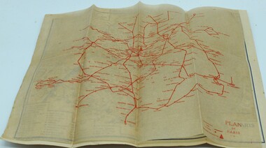 Booklet, Paris map
