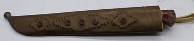 Edged weapon middle eastern dagger