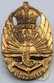 Uniform - WW2 lapel badge for home service plus Infantry hat badge C 1970's