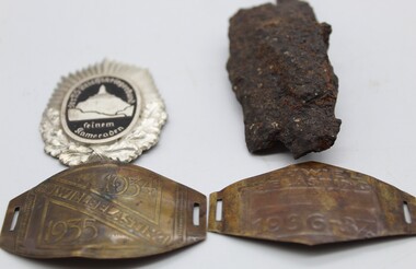 Memorabilia - Metal ID tag 1936, Bicycle tax plate-Netherlands, badge and rusted item