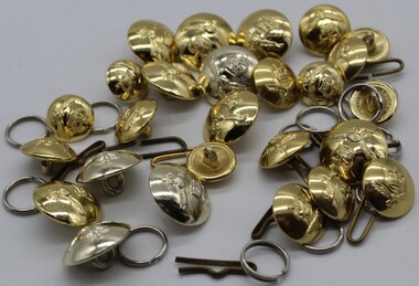 Uniform - Uniform, Badges and Buttons, Assorted R.A.A.F buttons