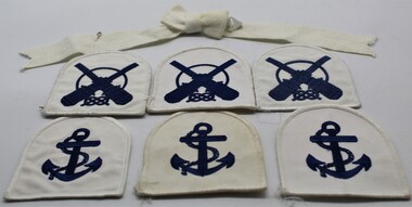 Uniform - Rank badges white, anchor(leading rating x 3), and gunner badges x 3, and white bow tie x 1, uniforms