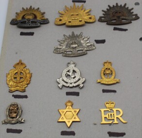 Badge - 10 Australian badges including 4 Rising Sun Hat badges and 6 corps badges, Assorted badges