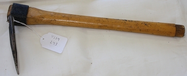 Hand held hoe