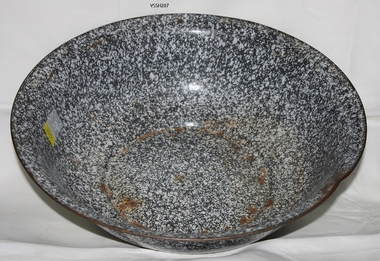 Granite Ware bowl