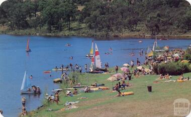 Postcard - Carinya postcard, boating on Aura Vale Lake