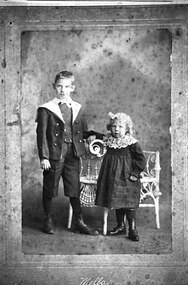Photograph - Cissie and Percy Johns