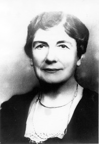 Portrait of Mrs. G.G. (Jessie Isabel) Henderson, C.B.E., President of the Melbourne District Nursing Society 1924-1947