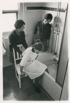 Demonstration of a transfer technique at a Royal District Nursing Service (RDNS) Education Session