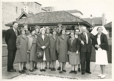 Matron Tupper and Sisters from the Melbourne District Nursing Service