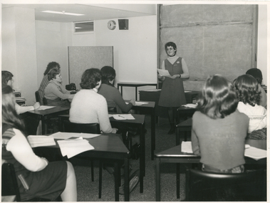 Western General Hospital student nurses receiving Community Nursing Education at Royal District Nursing Service