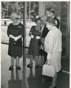 Dignitaries arriving at the 1st International Congress on Domiciliary Nursing which was hosted by Royal District Nursing Service