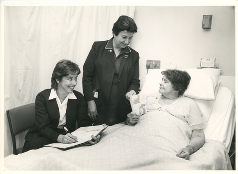 A Royal District Nursing Service (RDNS) Liaison Officer at work in St. Vincent's Hospital