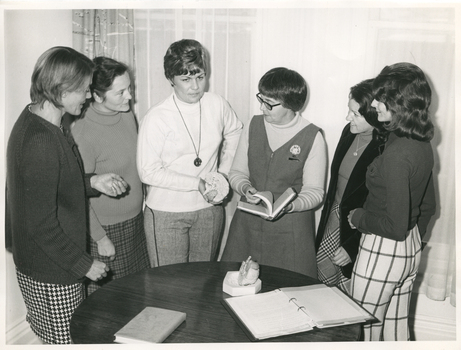 Royal District Nursing Service (RDNS) Principal Nurse Educator instruction a group of Trained nurses