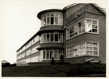 Photograph, The nurses home at Caloola Mental Health Facility at Sunbury was built in 1955 as part of an overall improvement of the facility - Photo taken in 1964